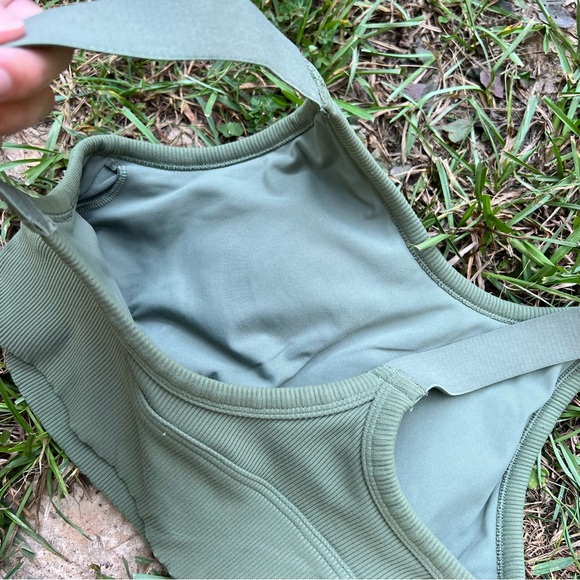 Green Aerie Offline Sports Bra - Picture 5 of 6